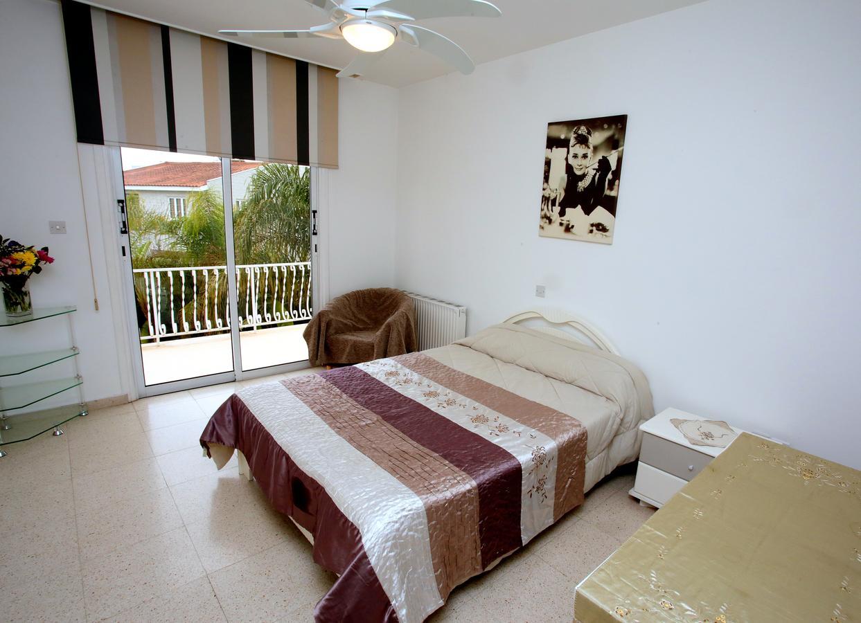 The White House Villa Larnaca Exterior photo